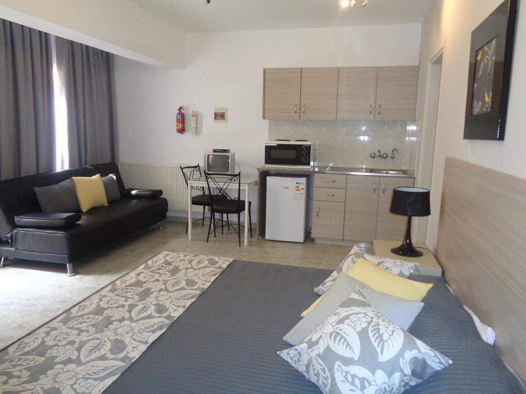 Irenes Tourist Apartments Limassol Exterior photo