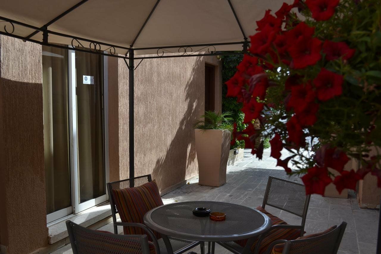 Irenes Tourist Apartments Limassol Exterior photo